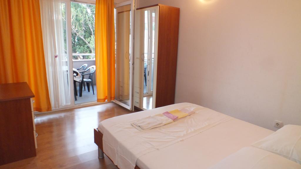 Apartment Perica Omiš Εξωτερικό φωτογραφία
