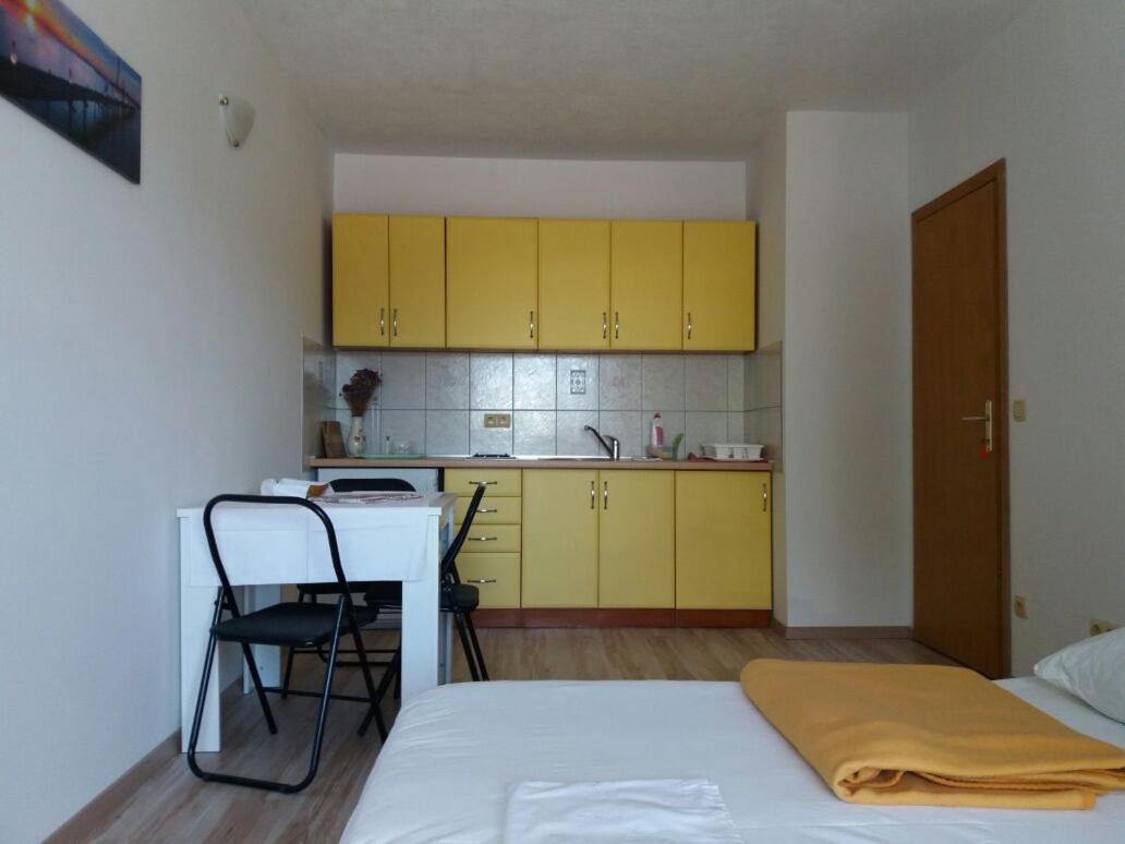 Apartment Perica Omiš Εξωτερικό φωτογραφία